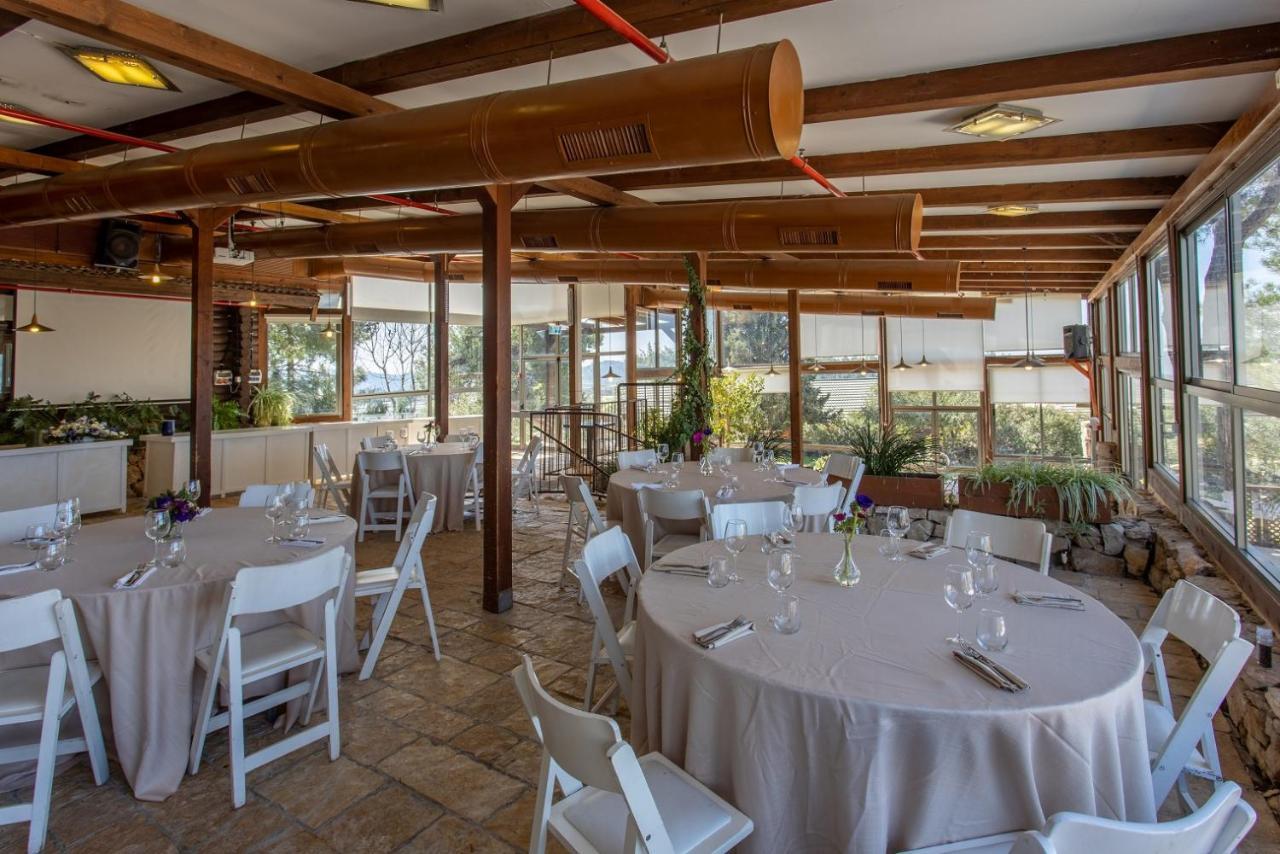 Logos Hotel In Yad Hashmona Esterno foto